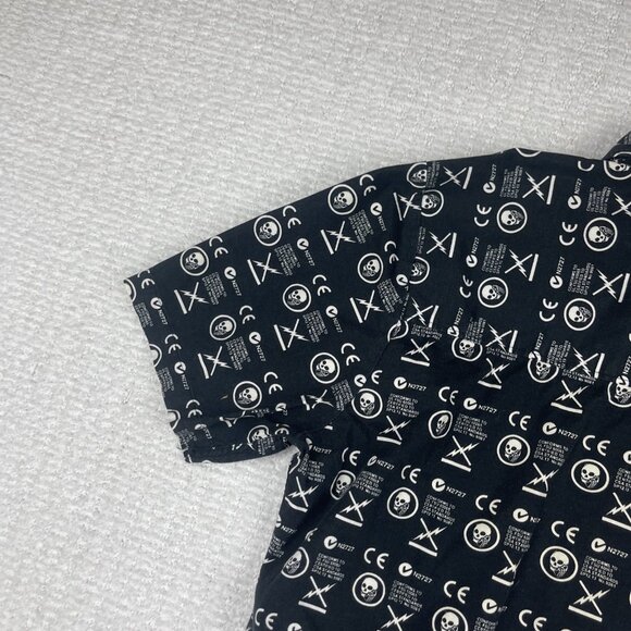 Y2K Volcom Skull Dead AOP Goth Punk Skate Mens Button Shirt Black Sz S Slim Fit - Picture 15 of 16